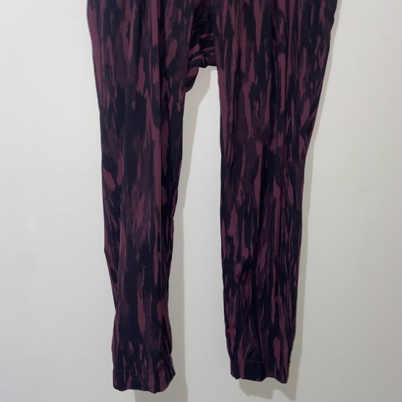 Lululemon Dark Maroon / Black Multi 7/8 Pant *26" - Unknown Size (Approx. 10) - Picture 3 of 9